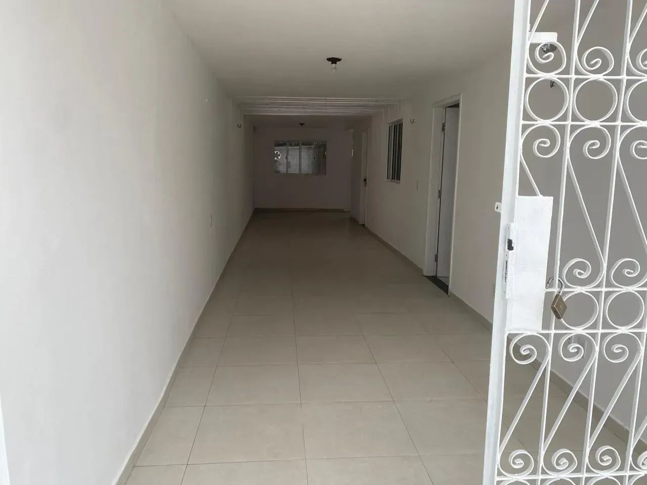 Alugo Casa Super Ampla no Cohajap - Foto 4