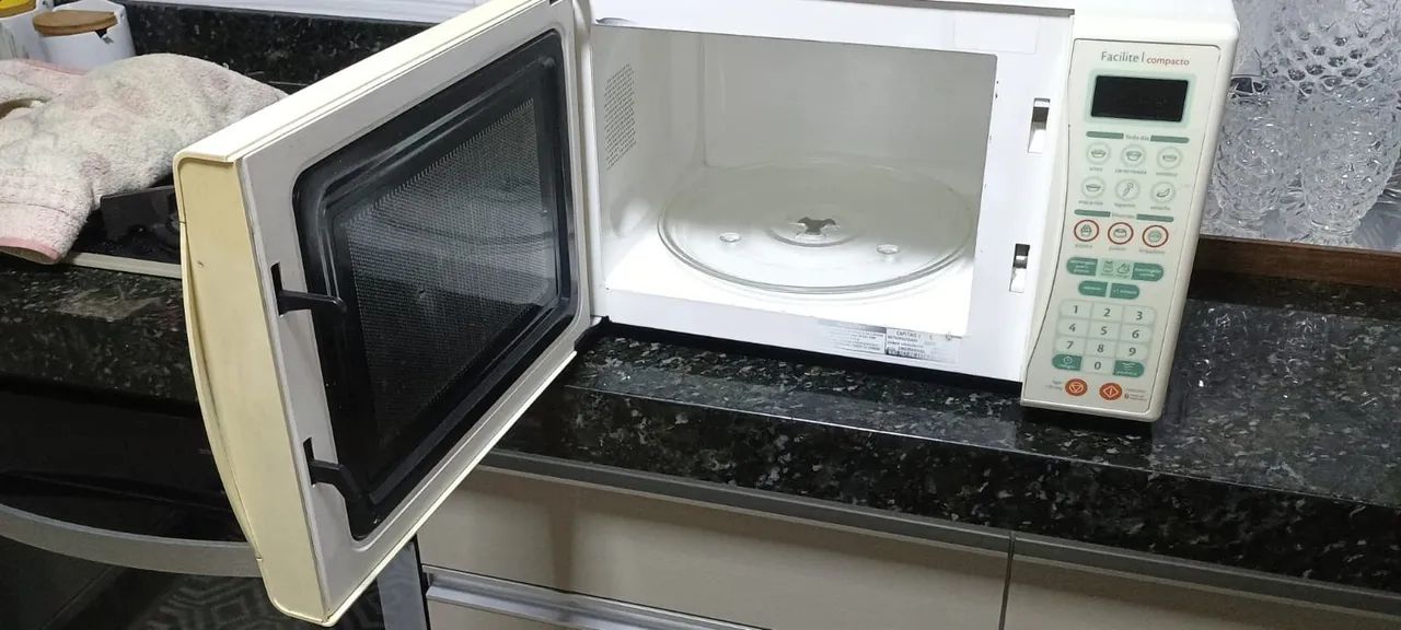 Microondas Cônsul 18L