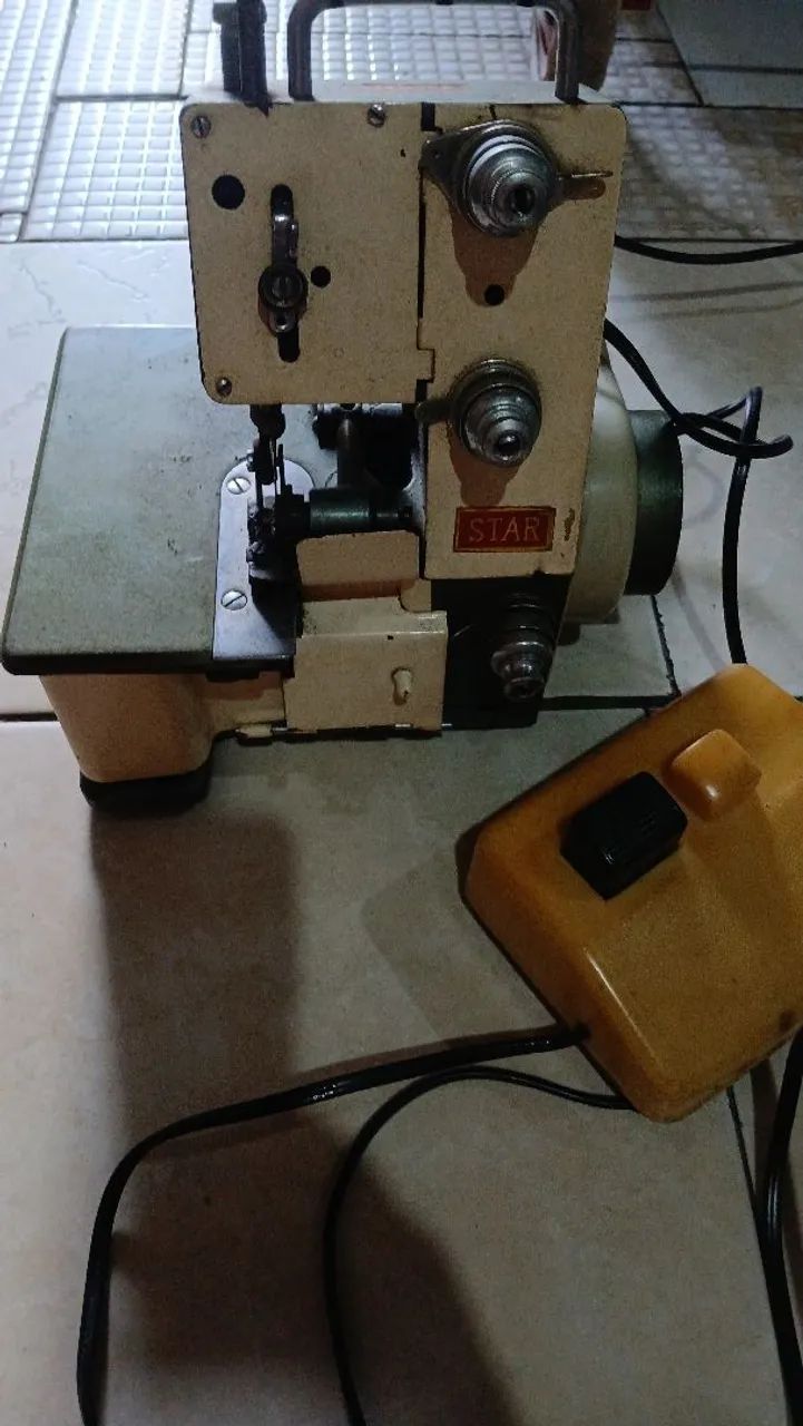 Vendo máquina overloque  - Foto 2