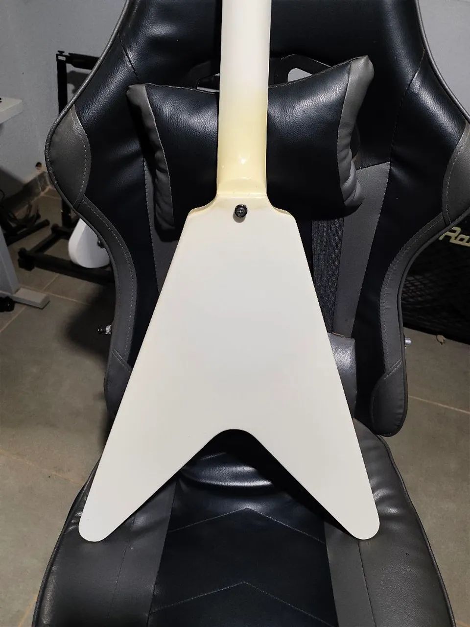 Guitarra epiphone flying v edição limitada - Foto 4