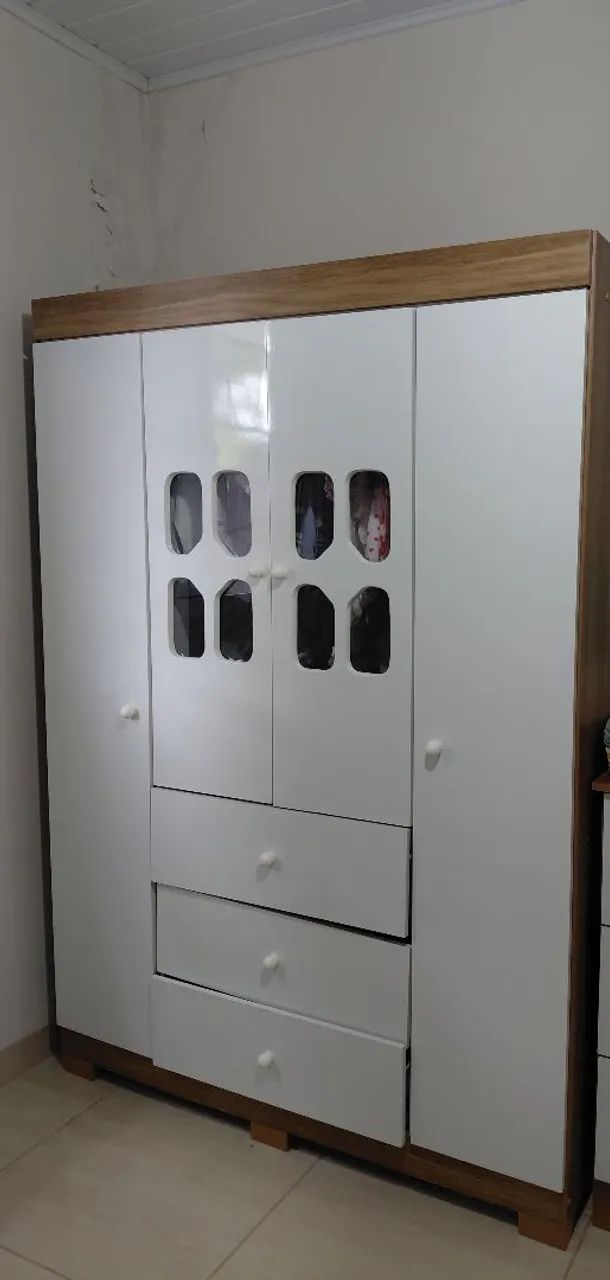 Guarda roupa infantil 