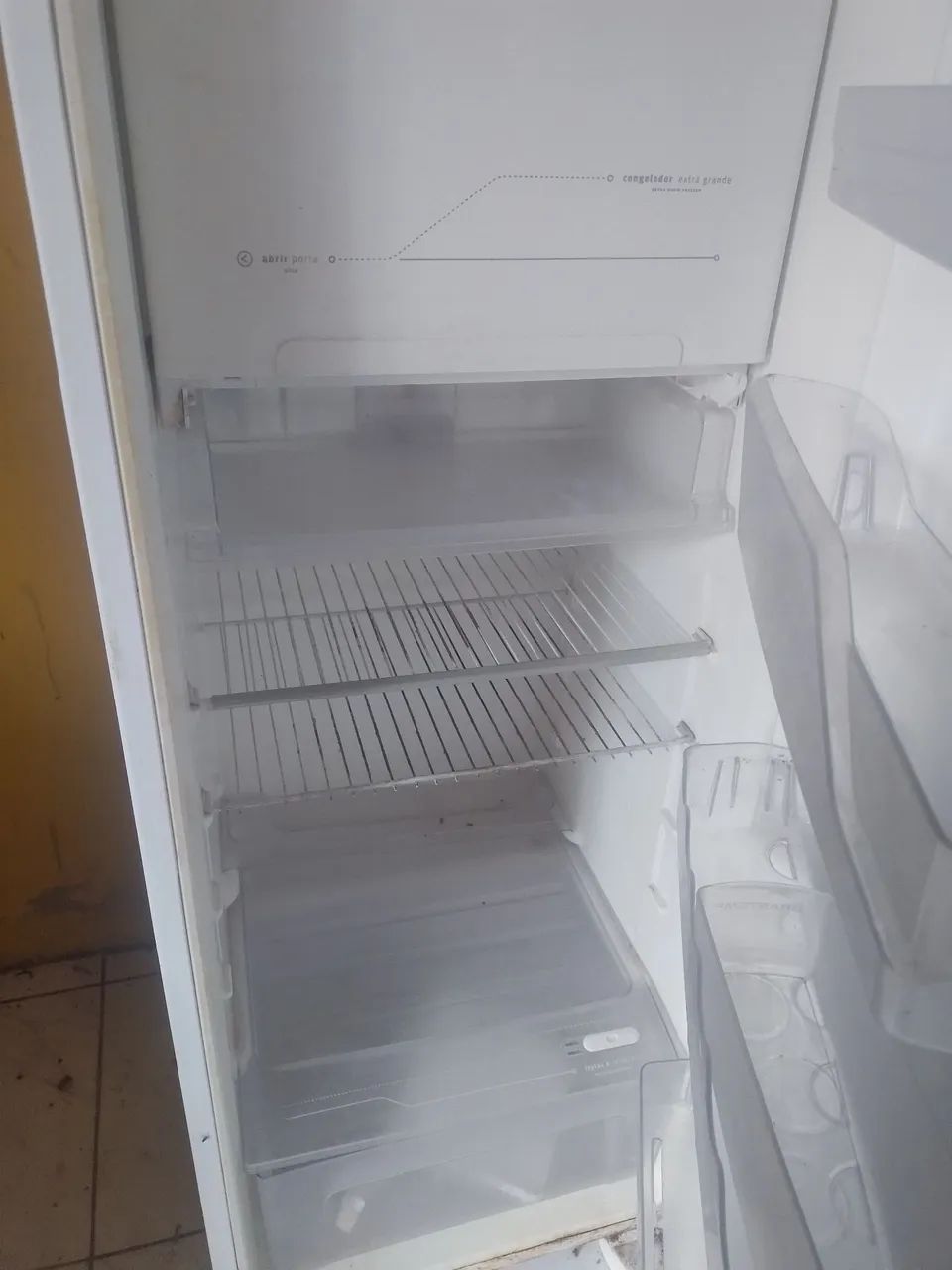 Vendo geladeira  - Foto 5