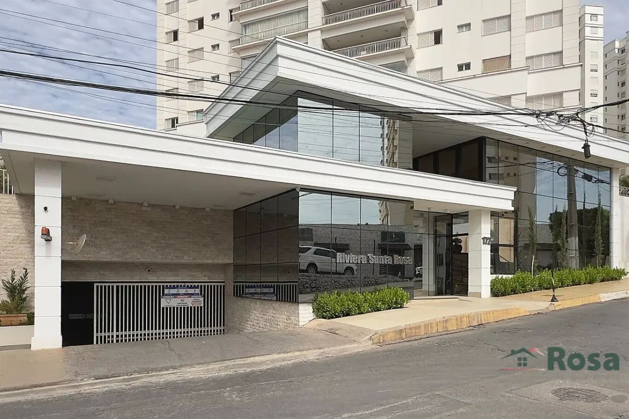 Luxo compatível com Localização Privilegiada: Cobertura Duplex com 3 Suítes, Espaço Gourmt