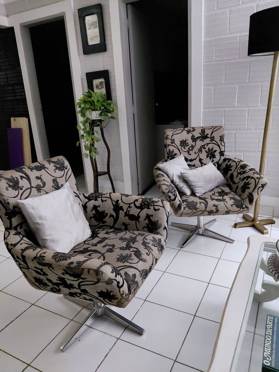 Poltronas com pés em inox legítimo  - Foto 4