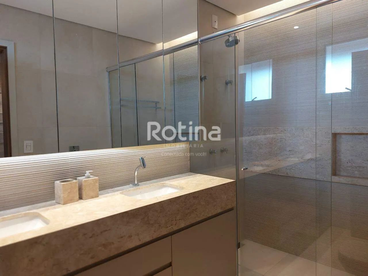 Apartamento Morada Colina Alto Padrão com mobílias. - Foto 4