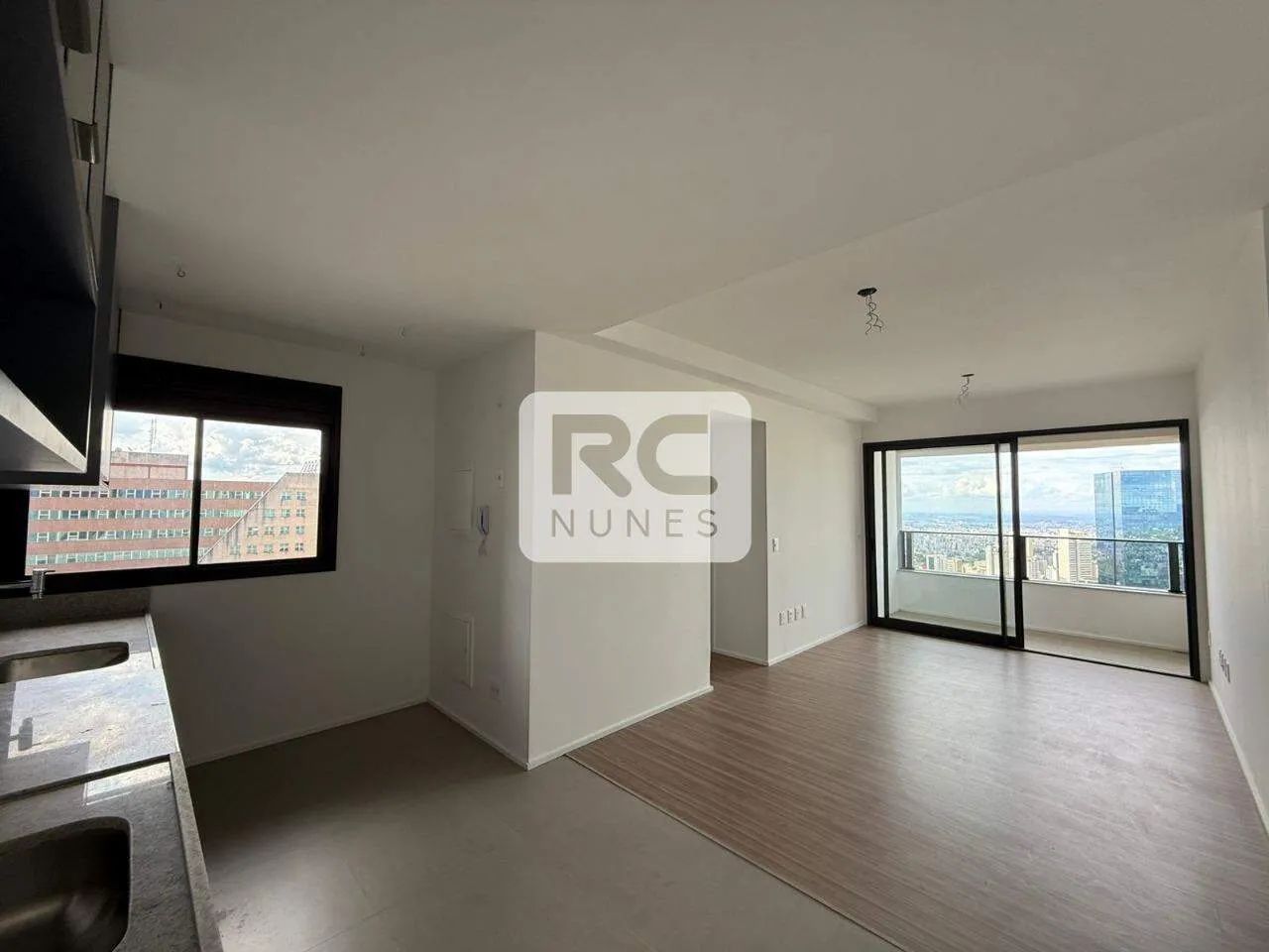 Apartamento com área de 73m² com 02 quartos, 02 vagas, lazer completo no Vila da Serra, No