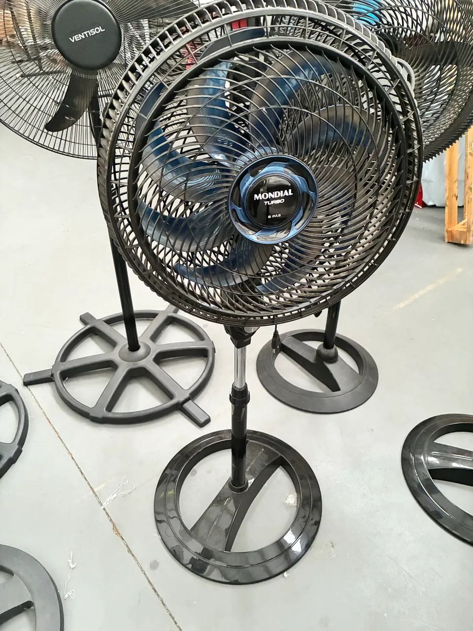 Ventiladores ventisol e mondial 220v - Foto 5