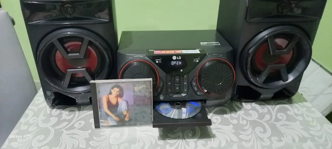 MINI SYSTEM LG CK43, 220 WATTS RMS COM LEITOR DE CD E BLUE TOOTH - Foto 2