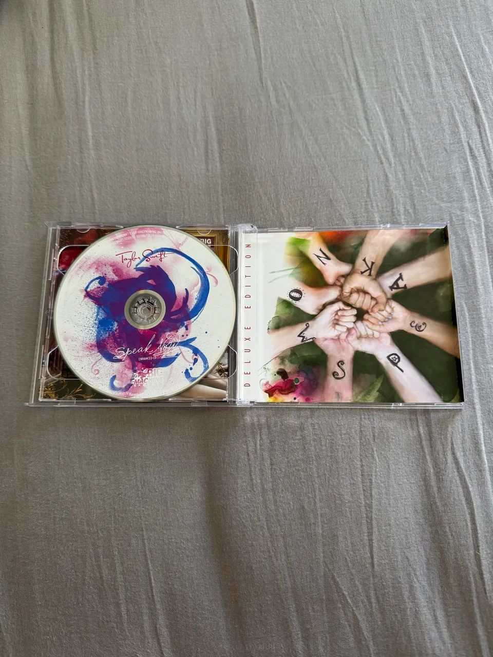 Taylor Swift CD Speak Now deluxe importado - Foto 4