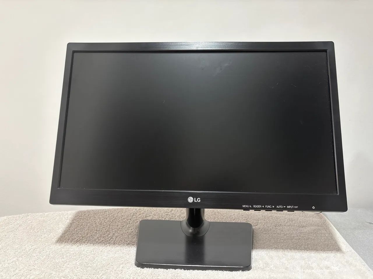 Monitor LG - 20M37AA