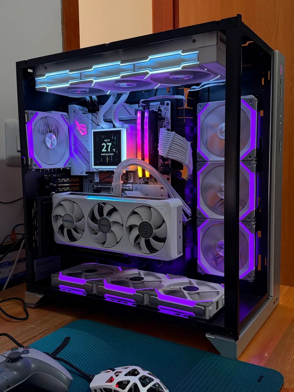 Gabinete lian li  - Foto 4