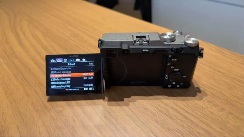 Câmera profissional Sony a7c full frame apenas corpo - Foto 3
