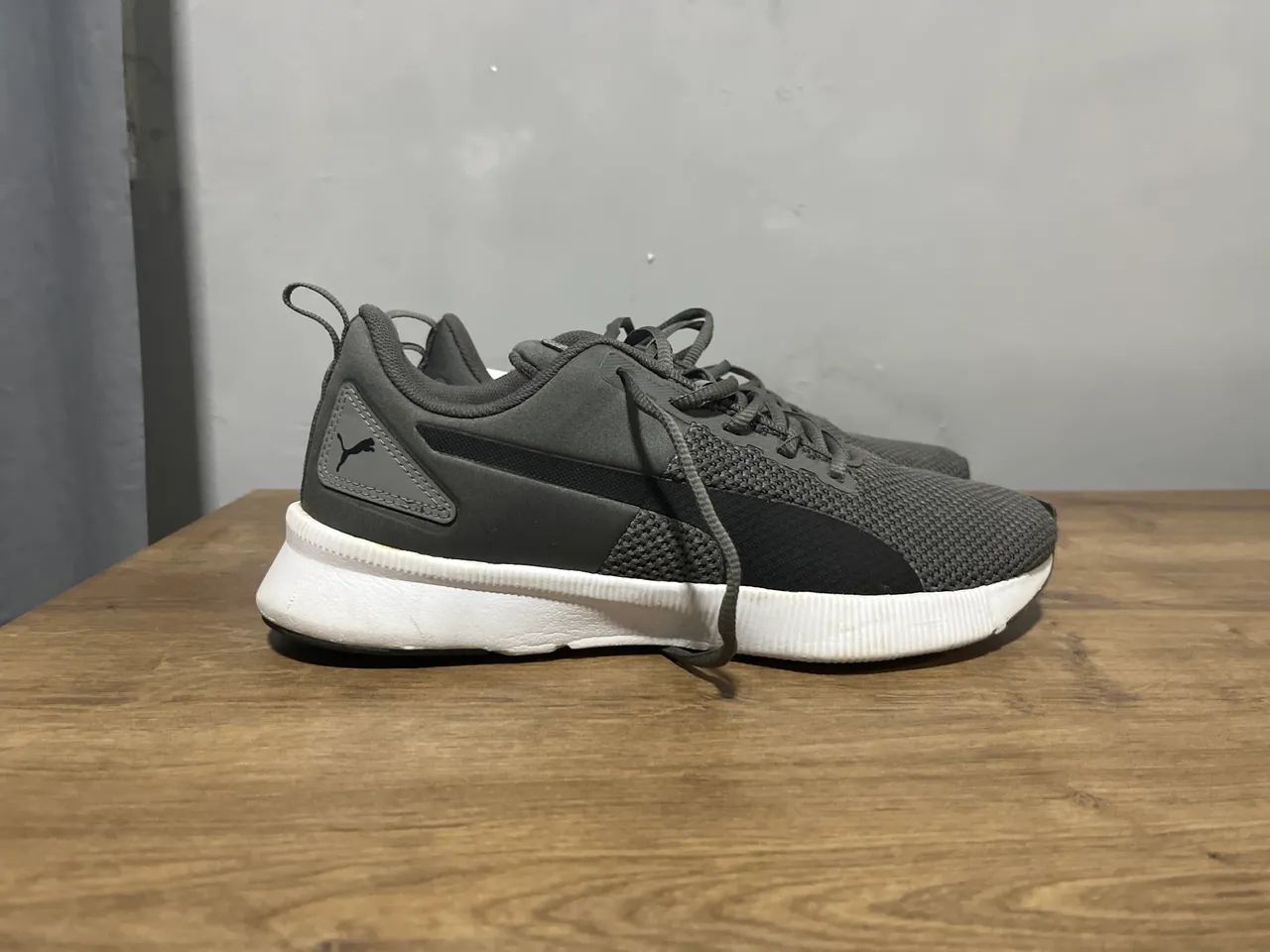Tênis puma FLYER RUNNER seminovo 