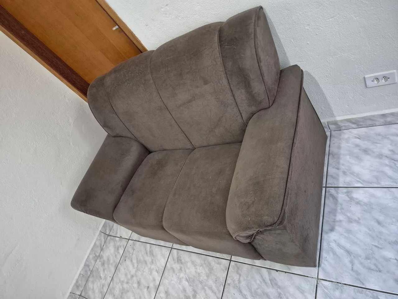 Sofás de 3 e 2 lugares  - Foto 4