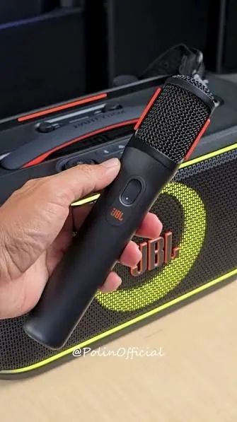 JBL Partybox On The Go 2 com microfone 