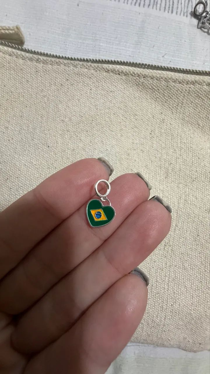 Berloque Brasil prata 925