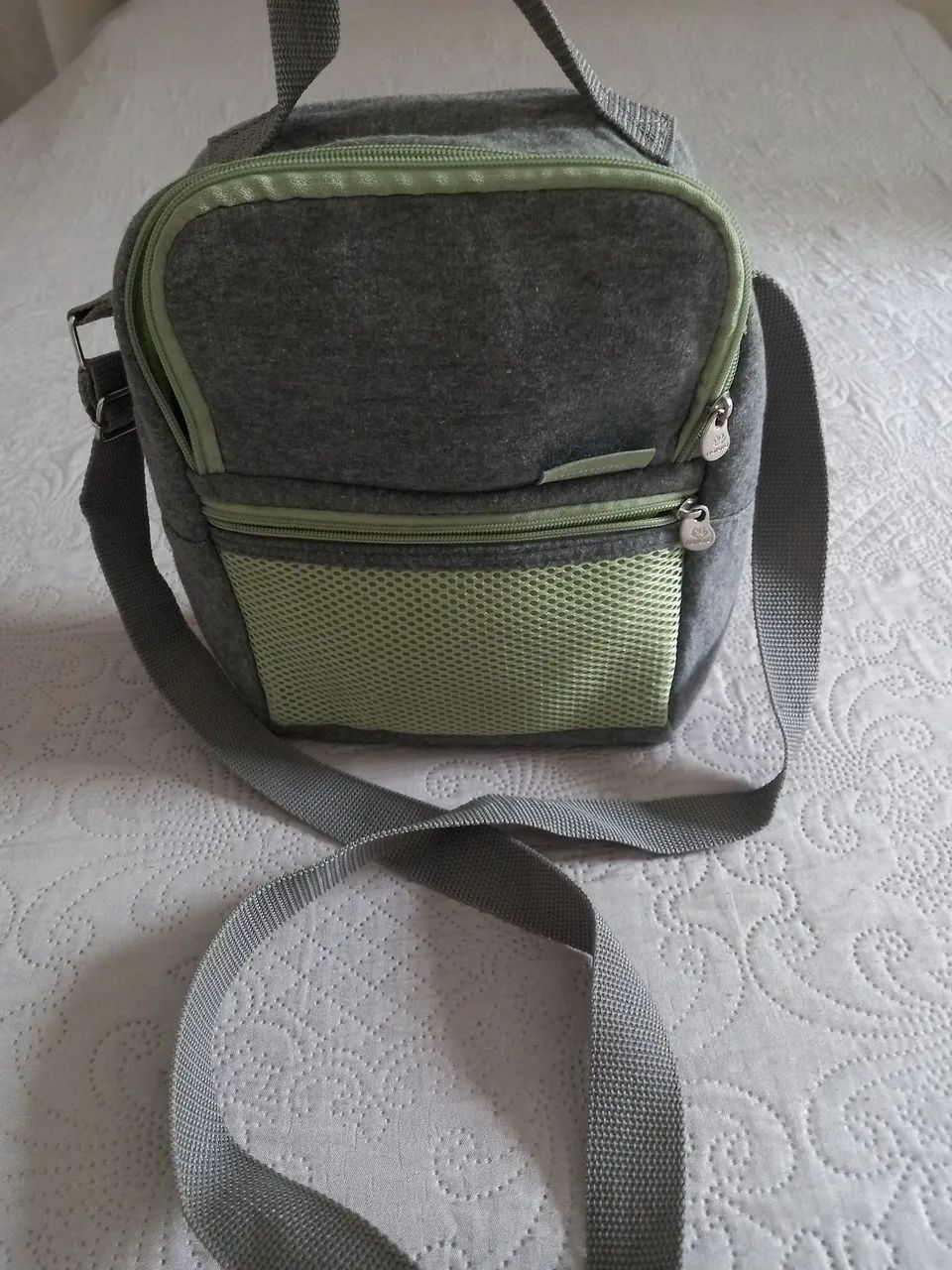 Bolsa termica natura bebe cinza e verde