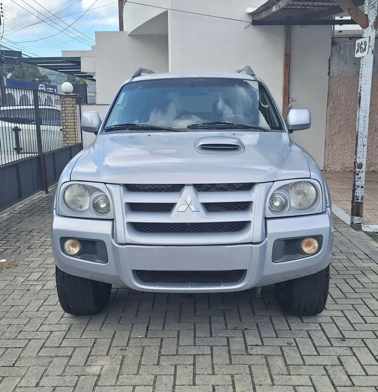 Mitsubishi Pajero 2010