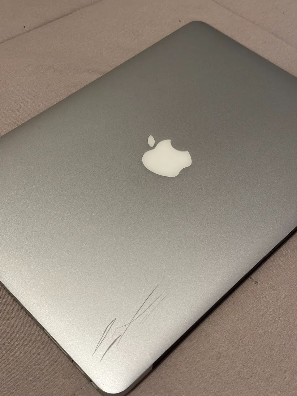 MacBook Air 13 - Funcionando 100% - 2013 | i5 | 4GB | SSD 128GB