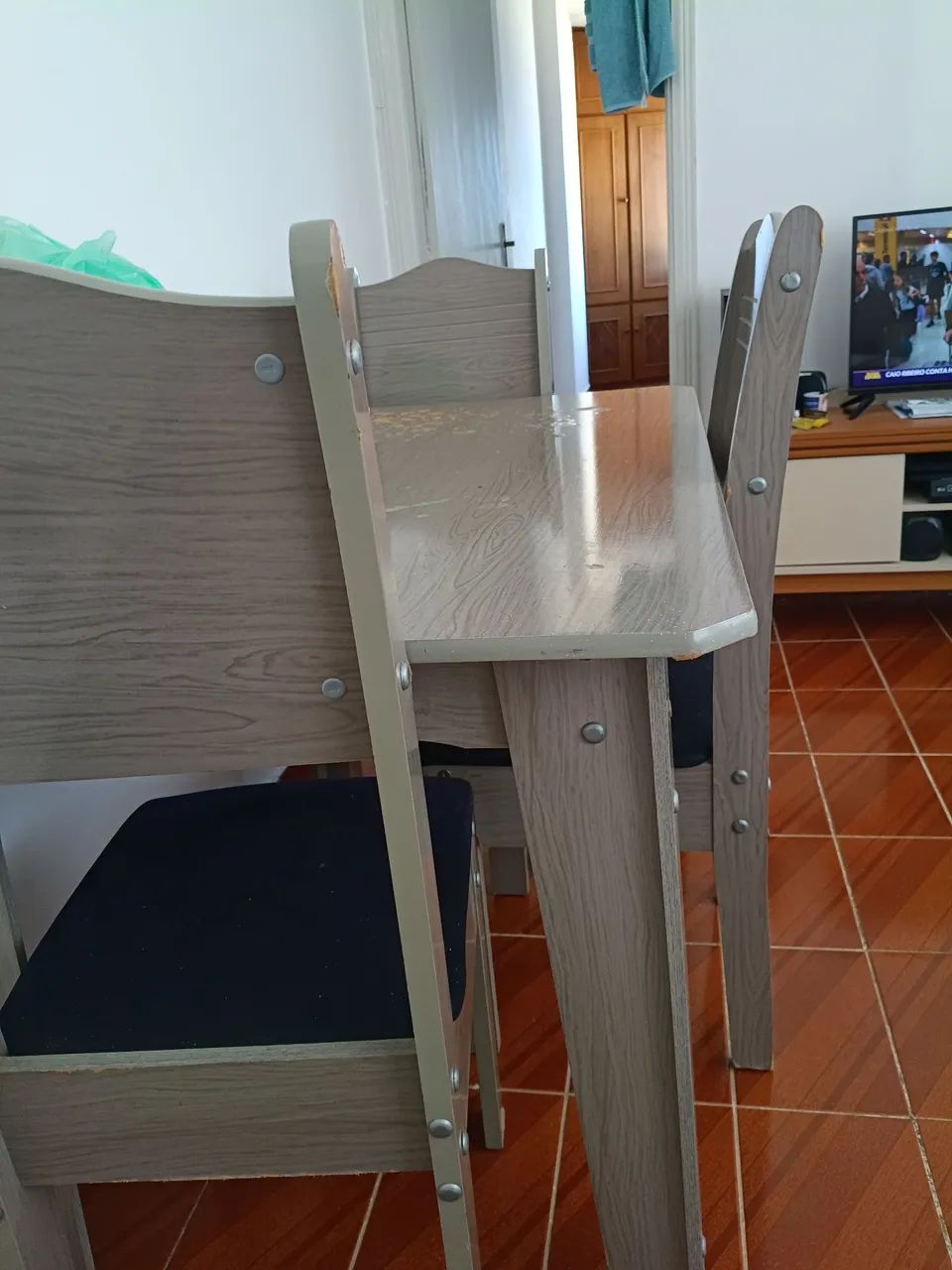 Mesa 3 cadeiras 