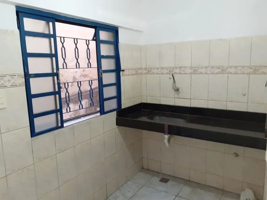 Apartamento para aluguel com 30 metros quadrados com 2 quartos - Foto 3