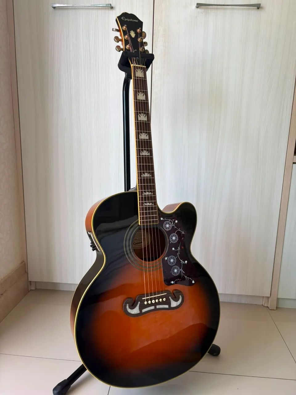 Violão EJ200