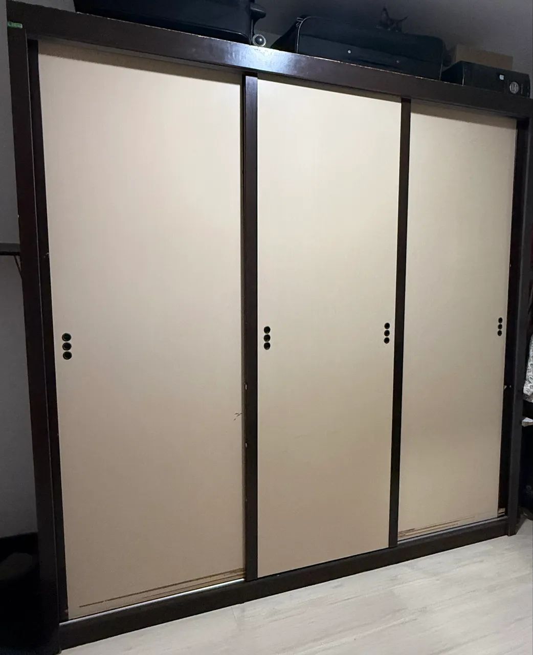 Guarda-roupa usado 