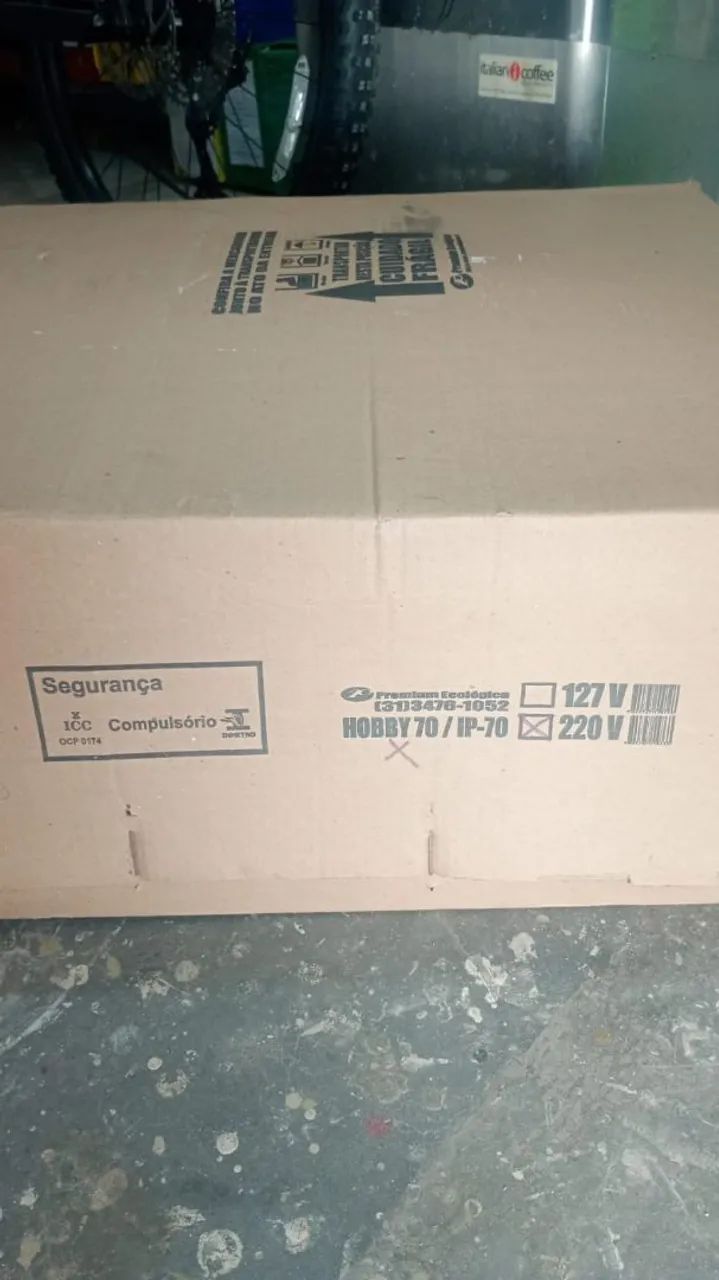 Chocadeira automatica ecologica nova na caixa