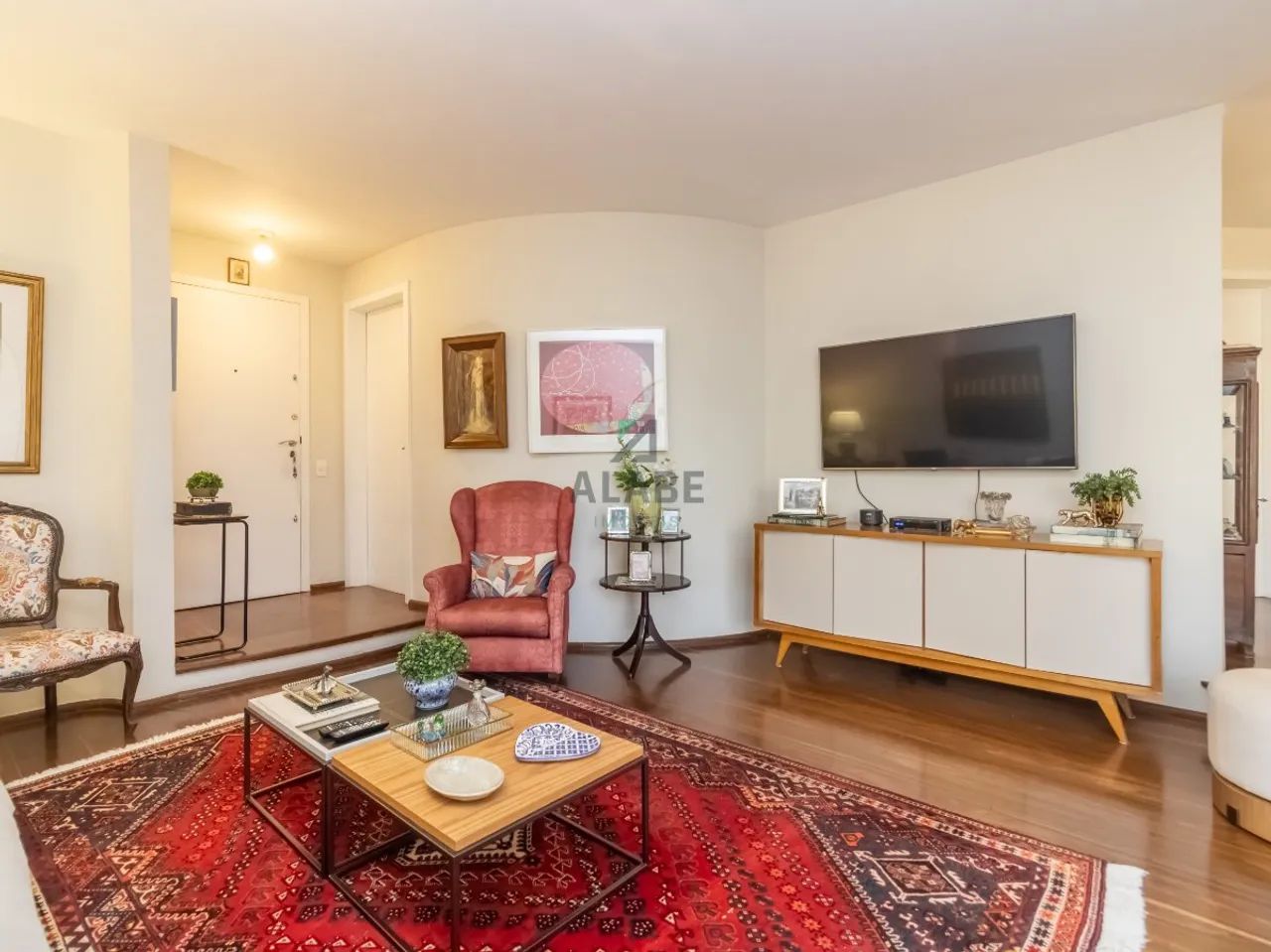 Apartamento para venda em Moema com 4 quartos, sendo 1 suíte, 170m² - Foto 2