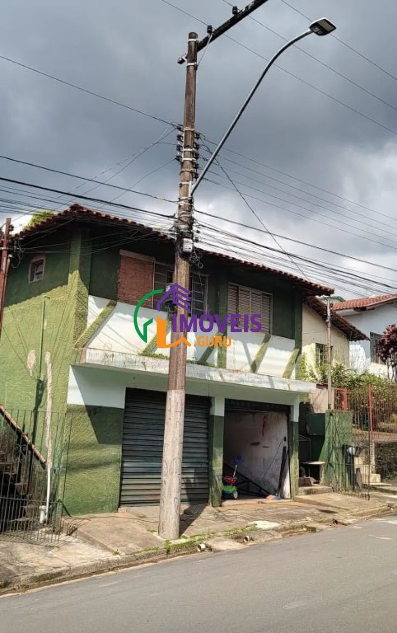 SOBRADO - PARQUE PINHEIROS - MG