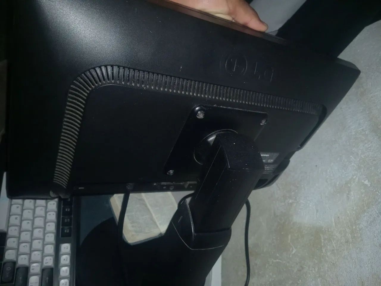 Monitor LG 75Hz  - Foto 3