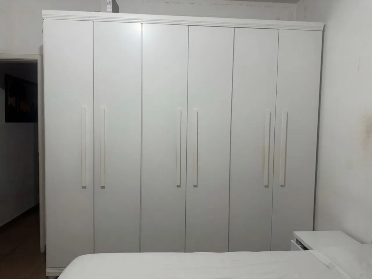 Guarda roupa 6 portas e 3 gavetas  - Foto 2