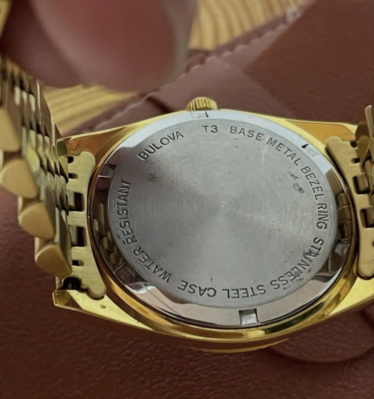 Relógio Bulova Quartz Day-Date vintage - Foto 2