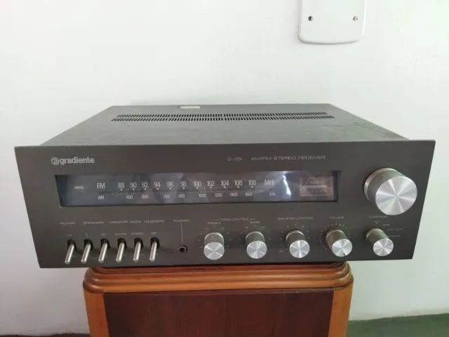 Receiver Vintage Gradiente S-95 - AM/FM Stereo (Funcionando)