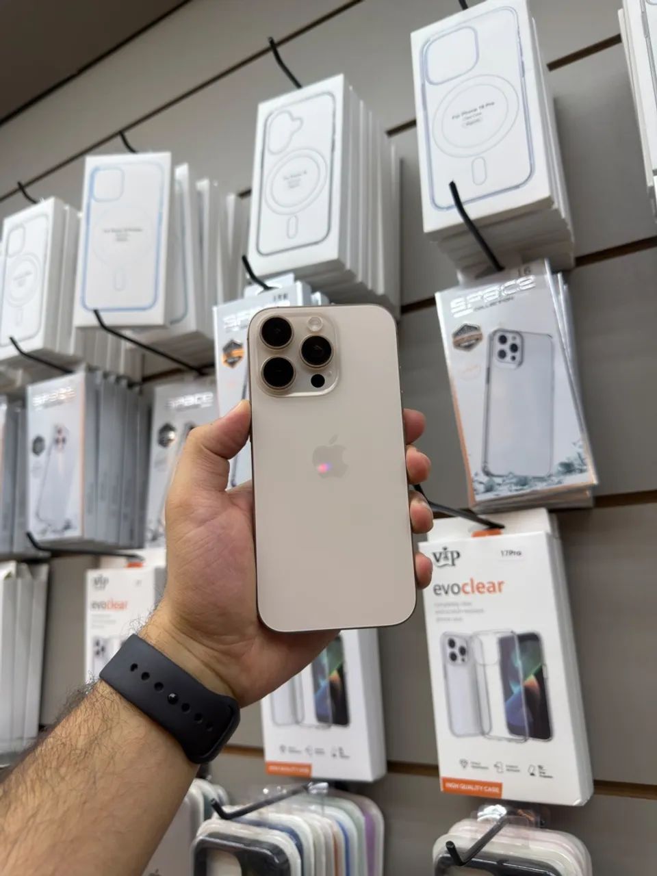 iPhone 16 Pro 256Gb Semi Novo 