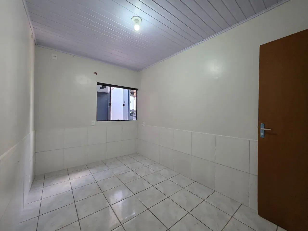 Vendo uma Casa Térrea Próximo ao Shopping - Foto 3