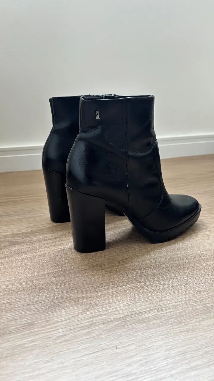 Bota Santa Lolla