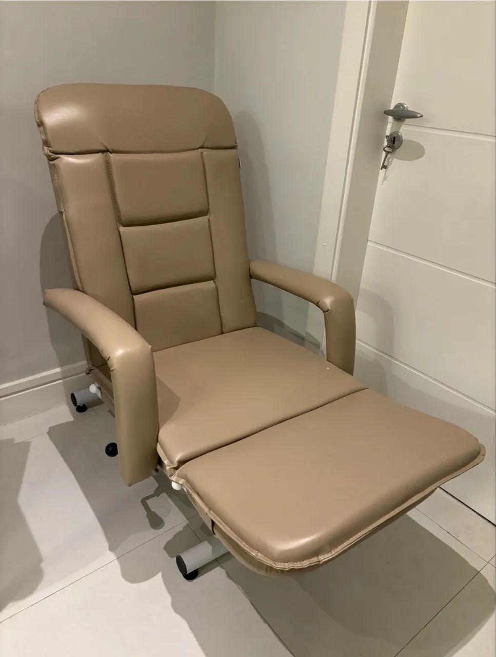 Poltrona hospitalar - Foto 3
