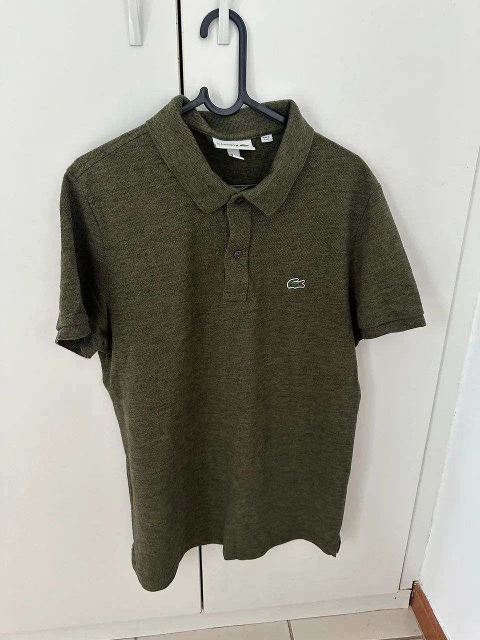 Blusa Lacoste verde militar 