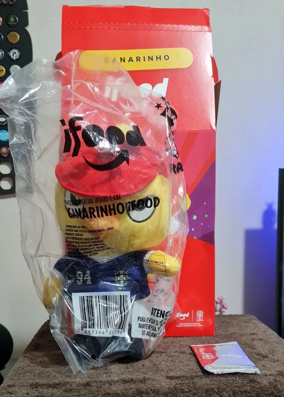 Canarinho iFood Copa 1994 com card lacrado e caixa