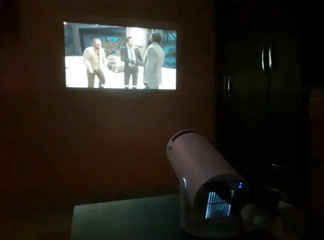 PROJETOR PORTATIL FULL 4K