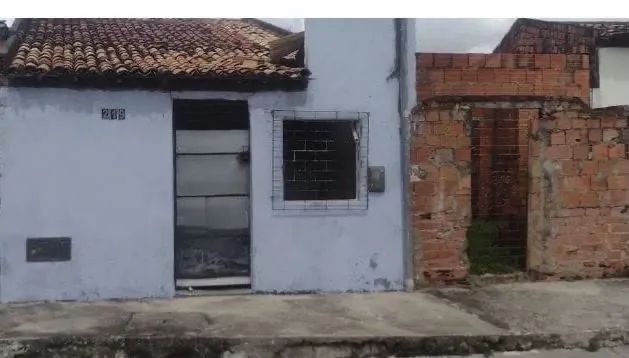Vendo casa e terreno no Parque dos Faróis 