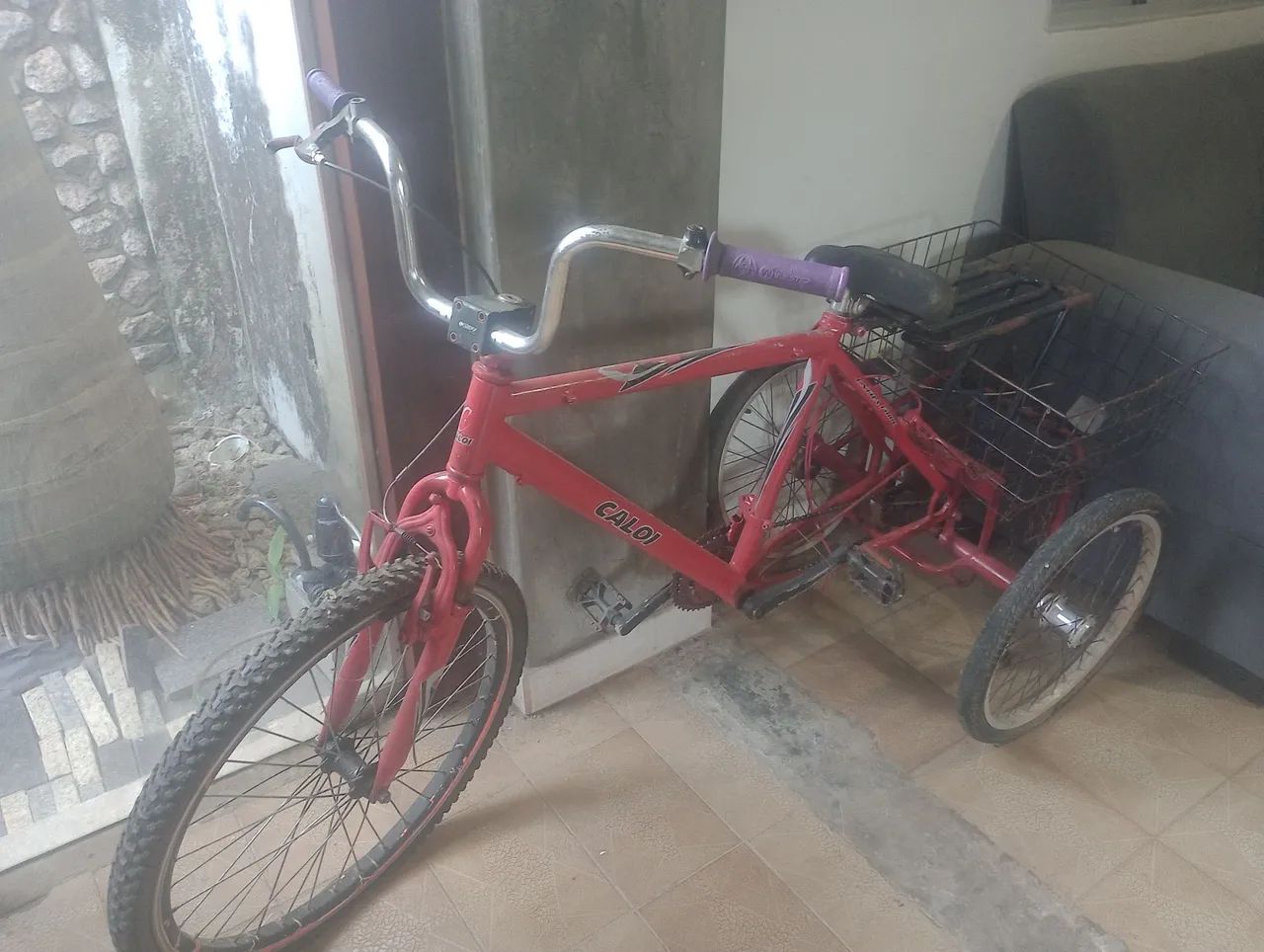Vendo essa bicicleta triciclo