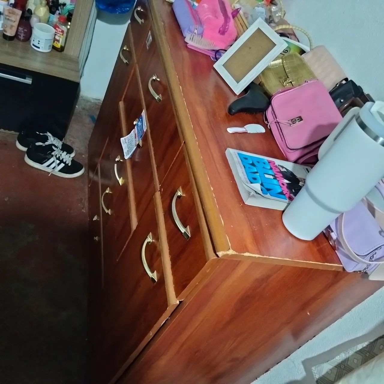 Estou mudando de cidade e estou vendendo uma cama box de casal um espelho e uma cômoda  - Foto 5