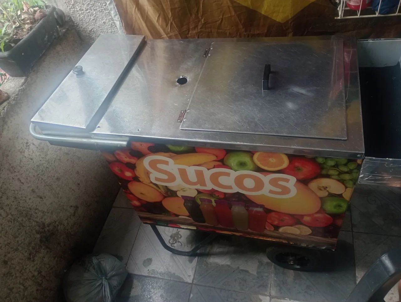 Vendo esse carrinho de sucos inox - Foto 3