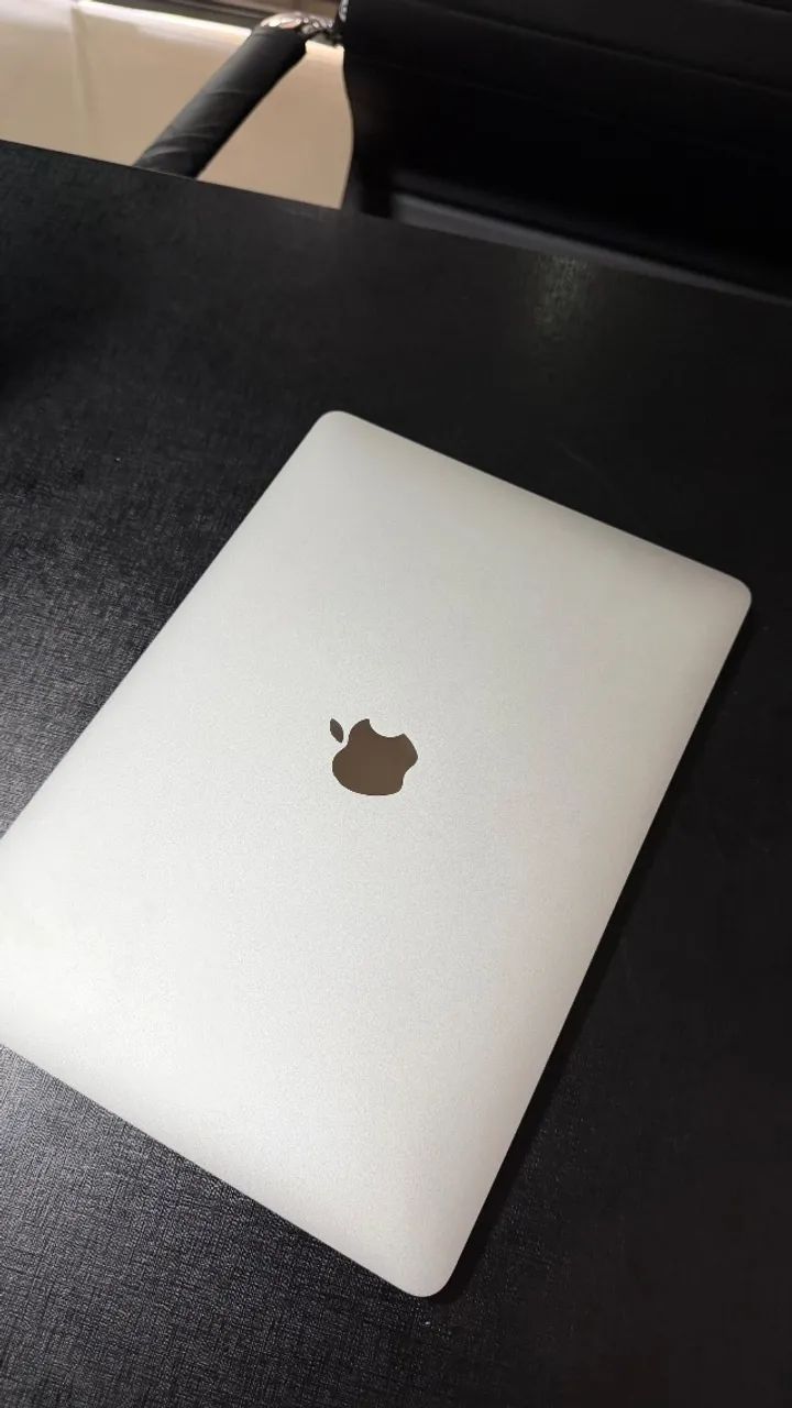 MacBook Air 13.6 - M1 Silver, de 256GB - 16GB, Seminovo (pouco uso