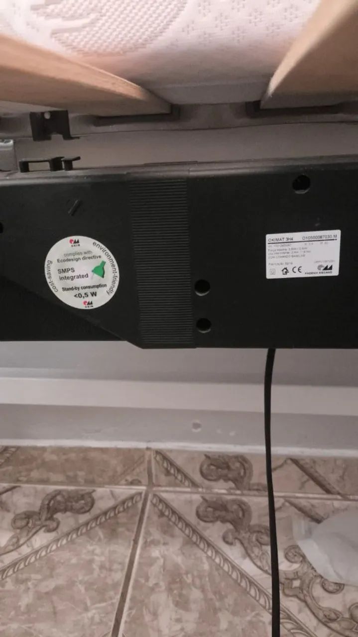 Cama hospitalar elétrica com colchão semi nova  - Foto 3