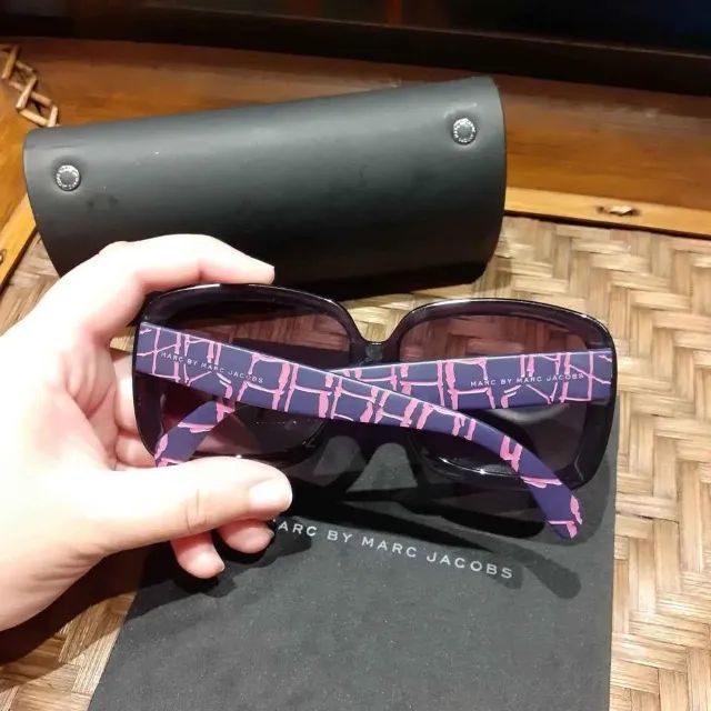 Óculos de sol Marc Jacobs roxo - Foto 2