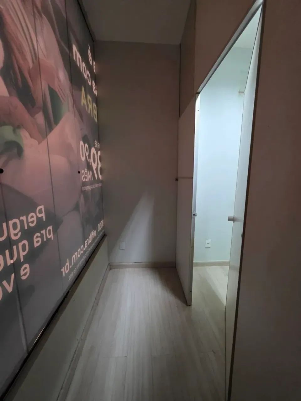 Sala Comercial 1º Pavimento 40 m² com  divisões mais cozinha água incluso - Centro - Foto 4