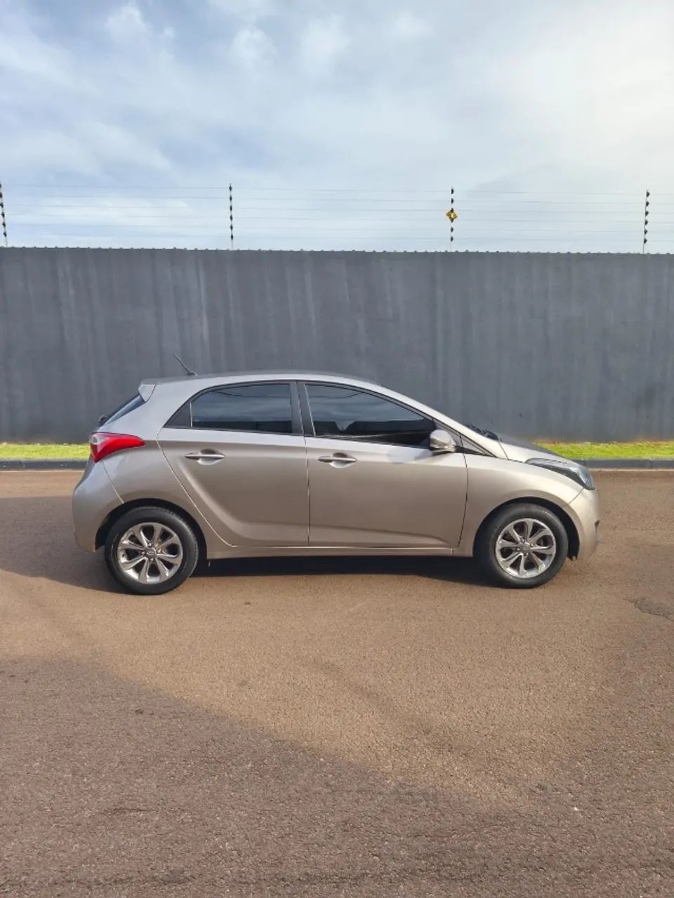 Hyundai HB20 Comf./c.plus/c.style 1.0 Flex 12V 2018 - Foto 2